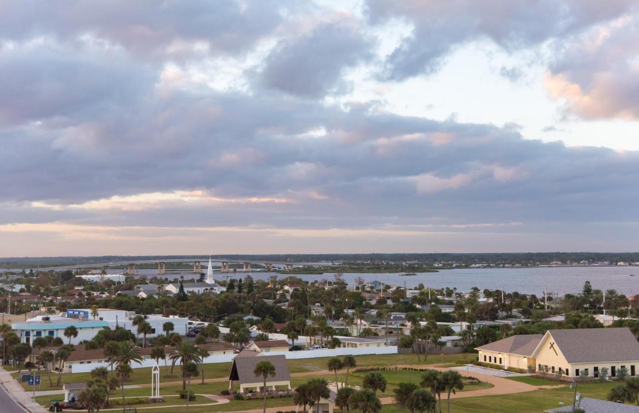 Sand Dollar Condominiums Daytona Beach Shores Exterior photo